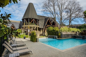 Chateau On The Park - Christchurch, A Doubletree By Hilton