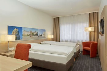 H+ Hotel Darmstadt galeri fotoğrafı