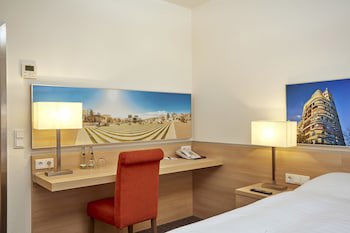 H+ Hotel Darmstadt fotoğrafı