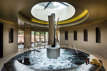 Down Hall Hotel