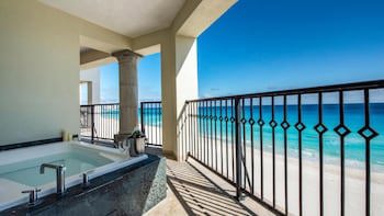 Grand Park Royal Cancun -  All Inclusive