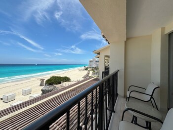 Grand Park Royal Cancun -  All Inclusive
