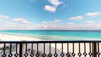 Grand Park Royal Cancun -  All Inclusive
