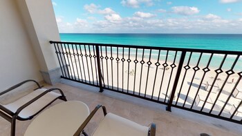 Grand Park Royal Cancun -  All Inclusive