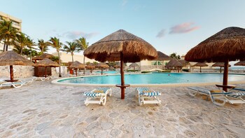 Grand Park Royal Cancun -  All Inclusive