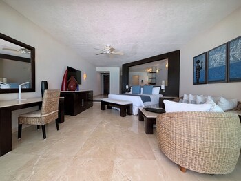Grand Park Royal Cancun -  All Inclusive