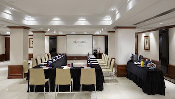 Gran Melia Fenix