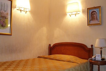 Pace Helvezia galeri fotoğrafı