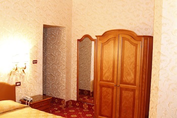 Pace Helvezia galeri fotoğrafı