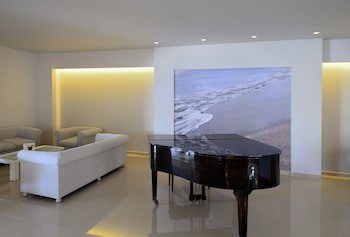 Aeolos Beach Hotel fotoğrafı