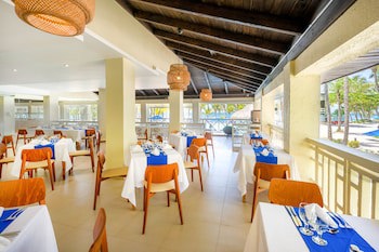Coral Costa Caribe Beach Resort - All Inclusive