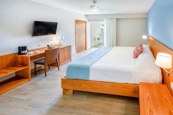 Coral Costa Caribe Beach Resort - All Inclusive