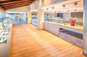 Coral Costa Caribe Beach Resort - All Inclusive