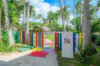 Coral Costa Caribe Beach Resort - All Inclusive