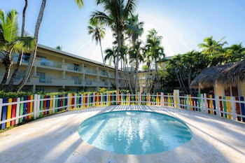 Coral Costa Caribe Beach Resort - All Inclusive