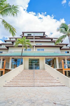 Coral Costa Caribe Beach Resort - All Inclusive