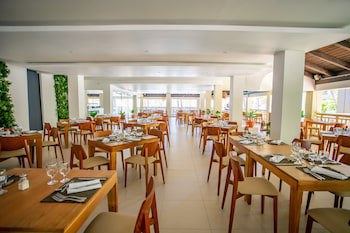 Coral Costa Caribe Beach Resort - All Inclusive