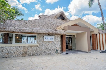Coral Costa Caribe Beach Resort - All Inclusive