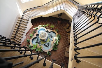 Hotel Nikko Alivila