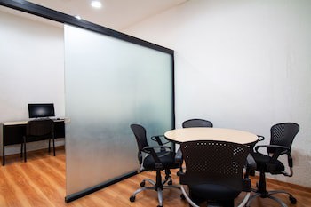 Guadalajara Plaza Expo Business Class