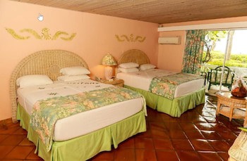 Coco Reef Resort And Spa