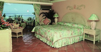 Coco Reef Resort And Spa