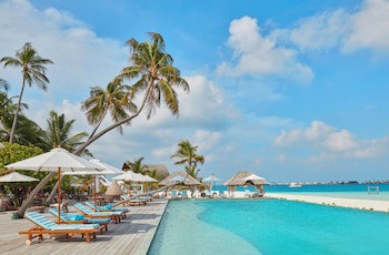 Angsana Velavaru