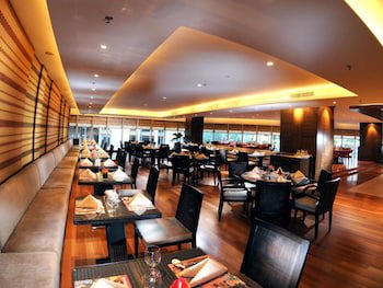 Puteri Wing, Riverside Majestic Hotel