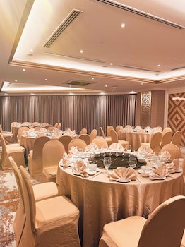 Puteri Wing, Riverside Majestic Hotel