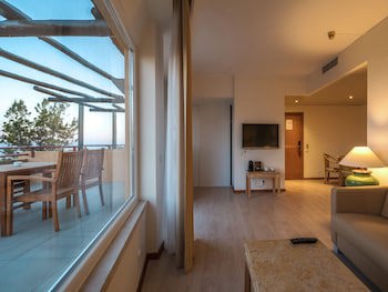 Dom Pedro Marina Boutique Hotel & Golf - Adults Friendly