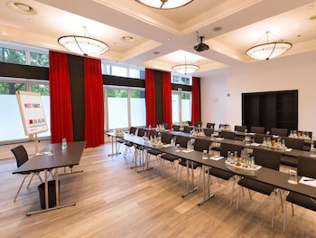 DORMERO Hotel Stuttgart fotoğrafı
