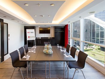 DORMERO Hotel Stuttgart fotoğrafı