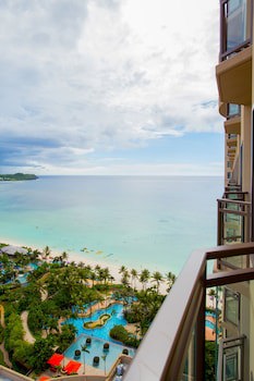 Dusit Beach Resort Guam