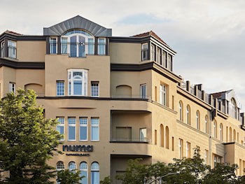 Numa Berlin Novela fotoğrafı