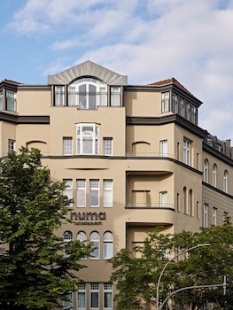 Numa Berlin Novela fotoğrafı
