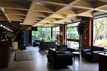 Golf Tower Suites & Apartments