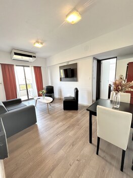 Golf Tower Suites & Apartments