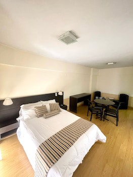 Golf Tower Suites & Apartments