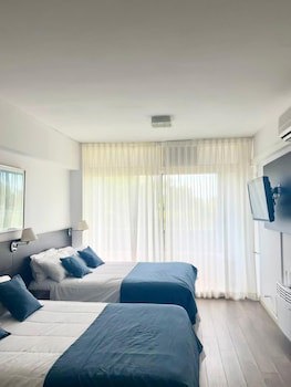 Golf Tower Suites & Apartments