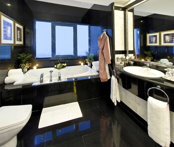 Ajman Hotel