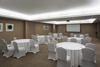 Sheraton Dammam Hotel & Convention Centre