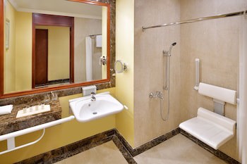 Sheraton Dammam Hotel & Convention Centre