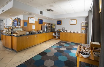 Holiday Inn Express Peterborough, An Ihg Hotel