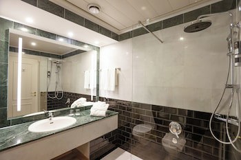 Leonardo Hotel Milan City Center galeri fotoğrafı