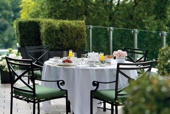 Four Seasons Hotel London At Park Lane