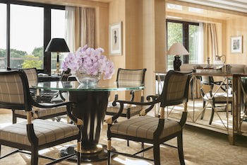 Four Seasons Hotel London At Park Lane