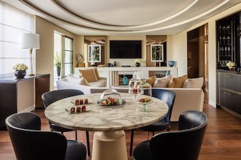 Four Seasons Hotel London At Park Lane