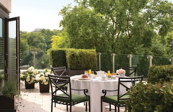 Four Seasons Hotel London At Park Lane