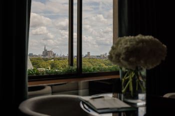 Four Seasons Hotel London At Park Lane