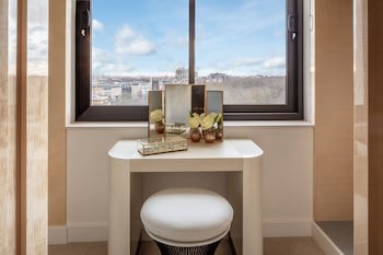 Four Seasons Hotel London At Park Lane